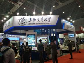 高校成果展图片